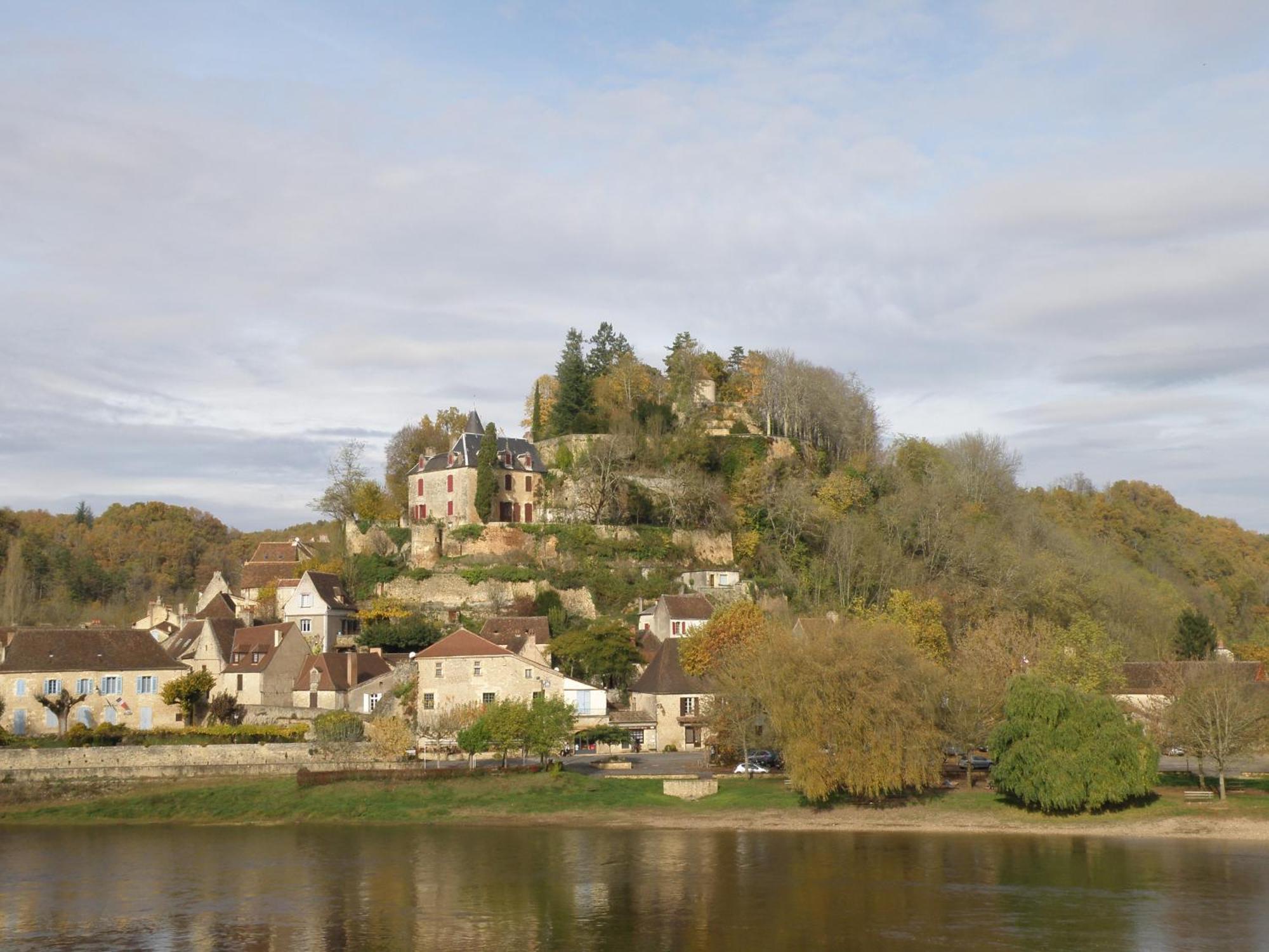 Au Bon Accueil Bed & Breakfast Limeuil Exterior foto